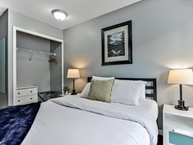 New! Cozy Rocky Mountain Chalet Managed By Little Sister Getaways キャンモア エクステリア 写真